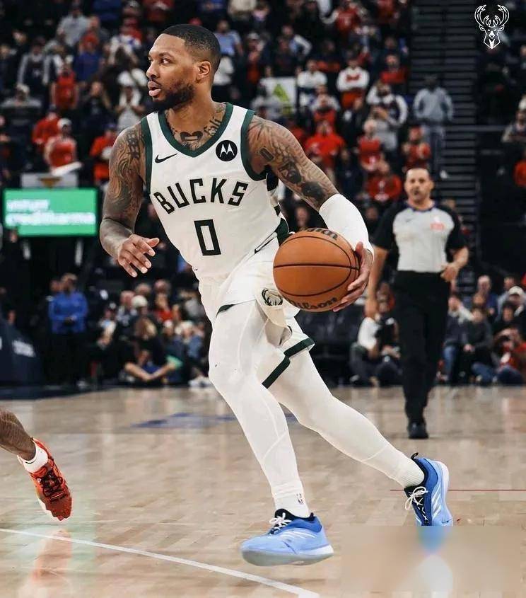 关于库里赛事官方发布刷新纪录新规，雄鹿引发争议！的信息