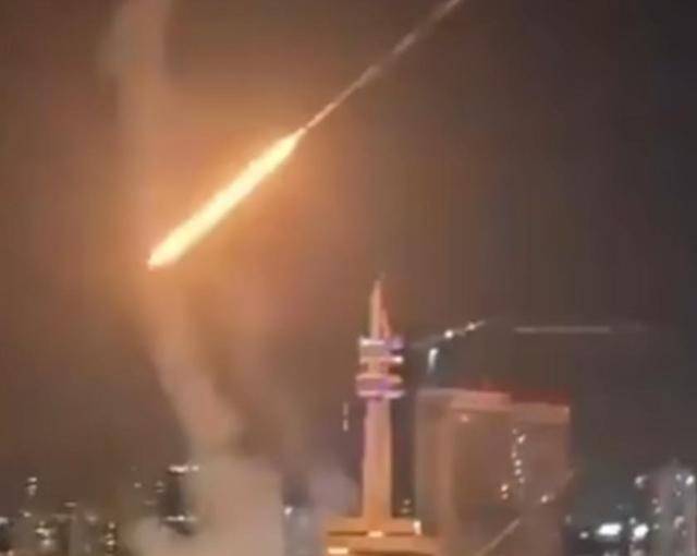 热火队防守崩盘，惨遭对手狂轰猛炸，威望空间出来.