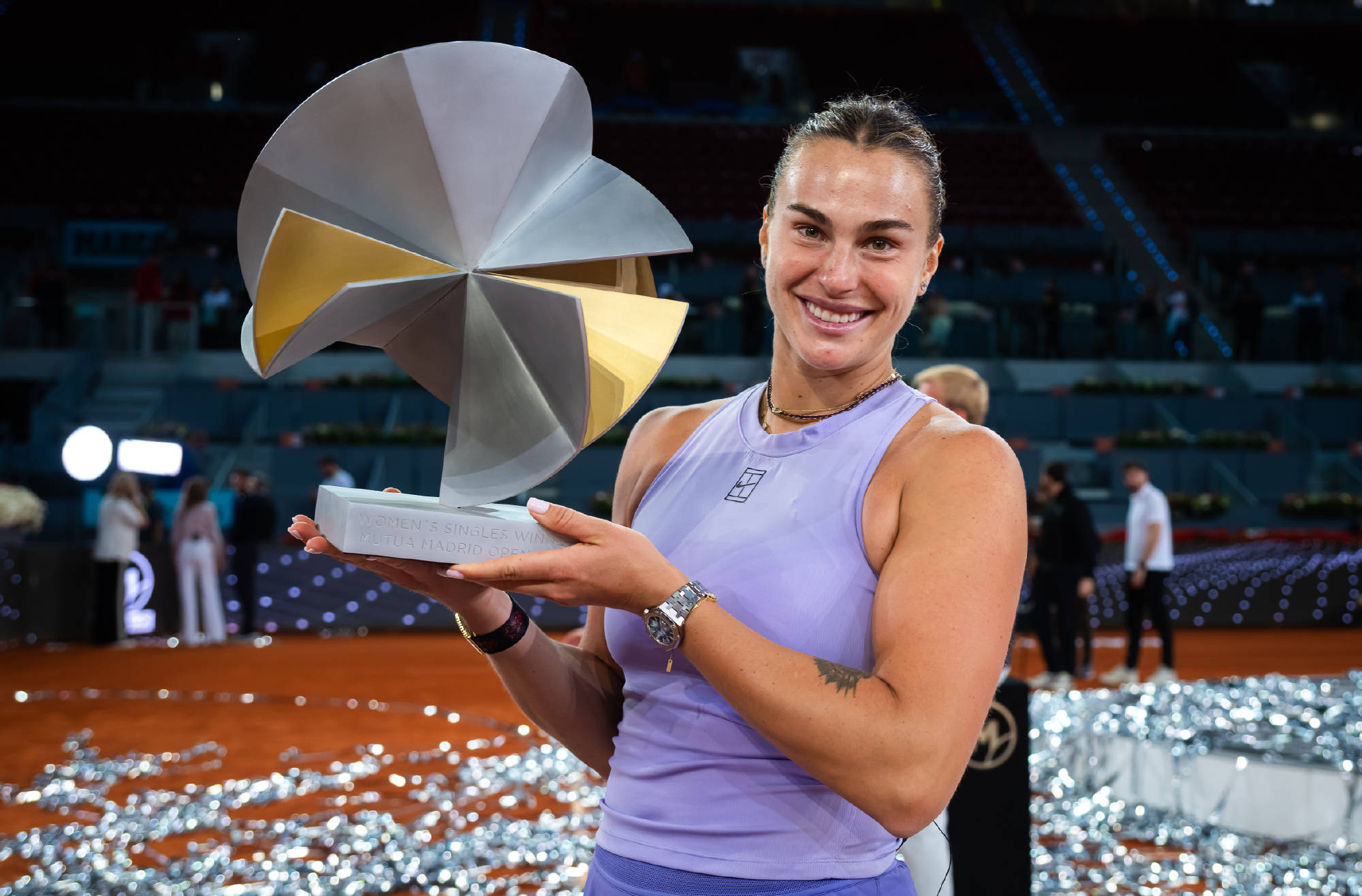 包含科维托娃迎来五赛季高光表现，塞尔维亚队球迷沸腾！的词条